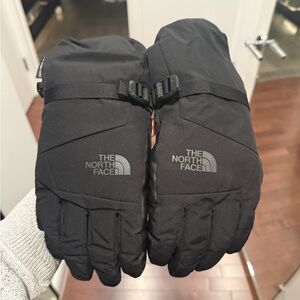The North Face Women's Black Mittens
